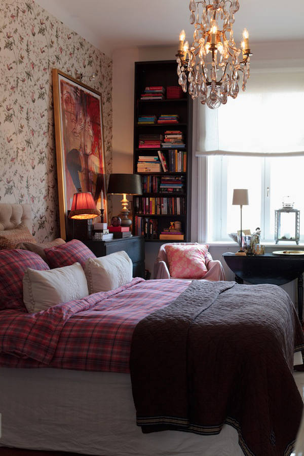 dormitorio empapelado con papel pintado colibris