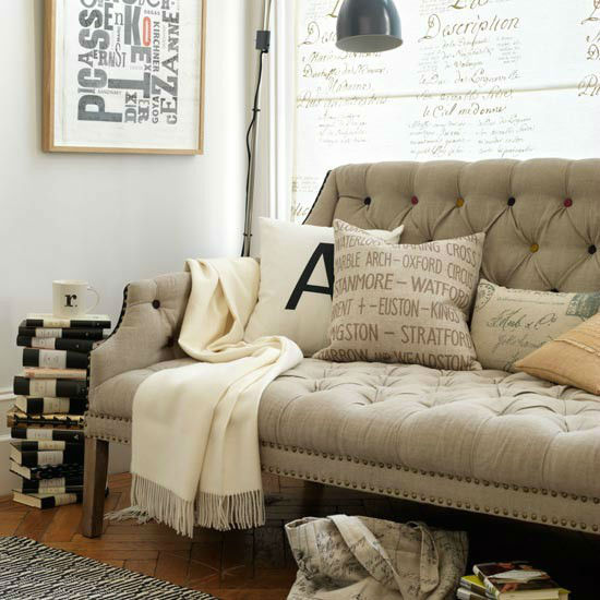 sofá tapizado con lino natural