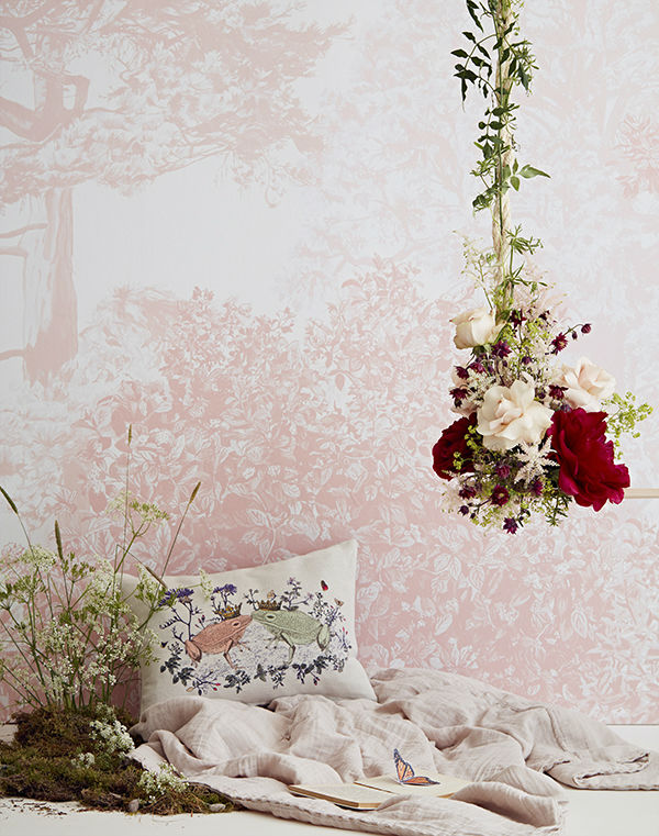 mural-arboles-rosas-dormitorio